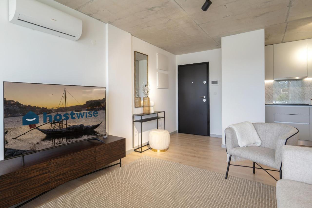 Host Wise - Luxurious Impressive Apartment - Balcony And Pool Вила-Нова-ди-Гая Экстерьер фото