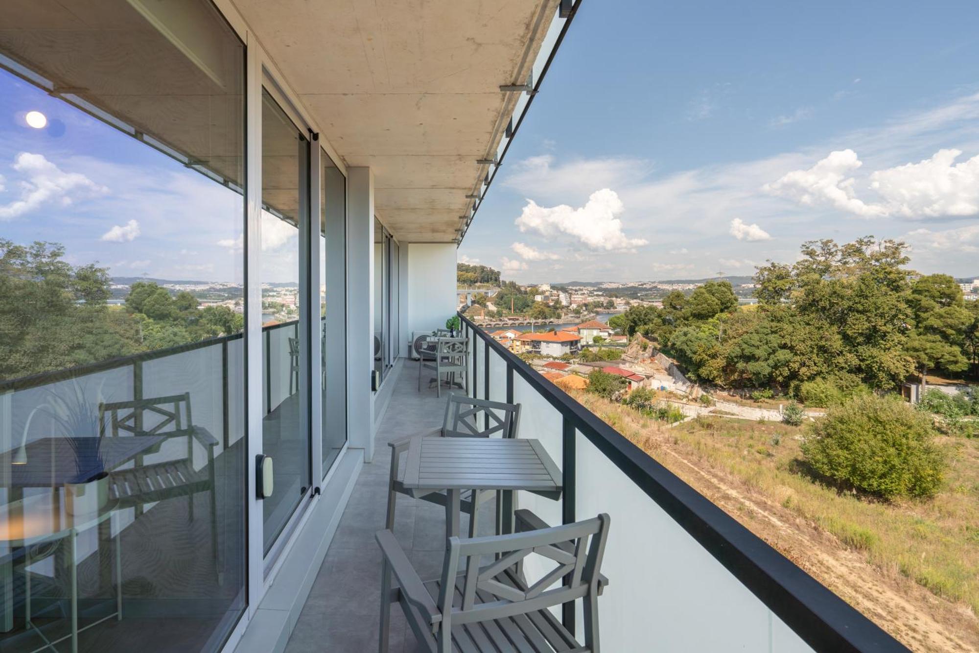 Host Wise - Luxurious Impressive Apartment - Balcony And Pool Вила-Нова-ди-Гая Номер фото
